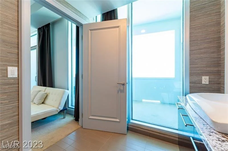2700 Las Vegas, Las Vegas, NV 89109