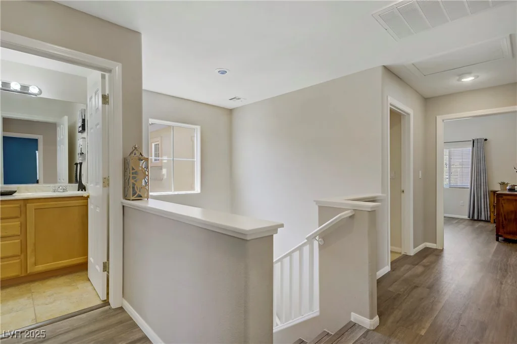 8656 Rowland Bluff, Las Vegas, NV 89178