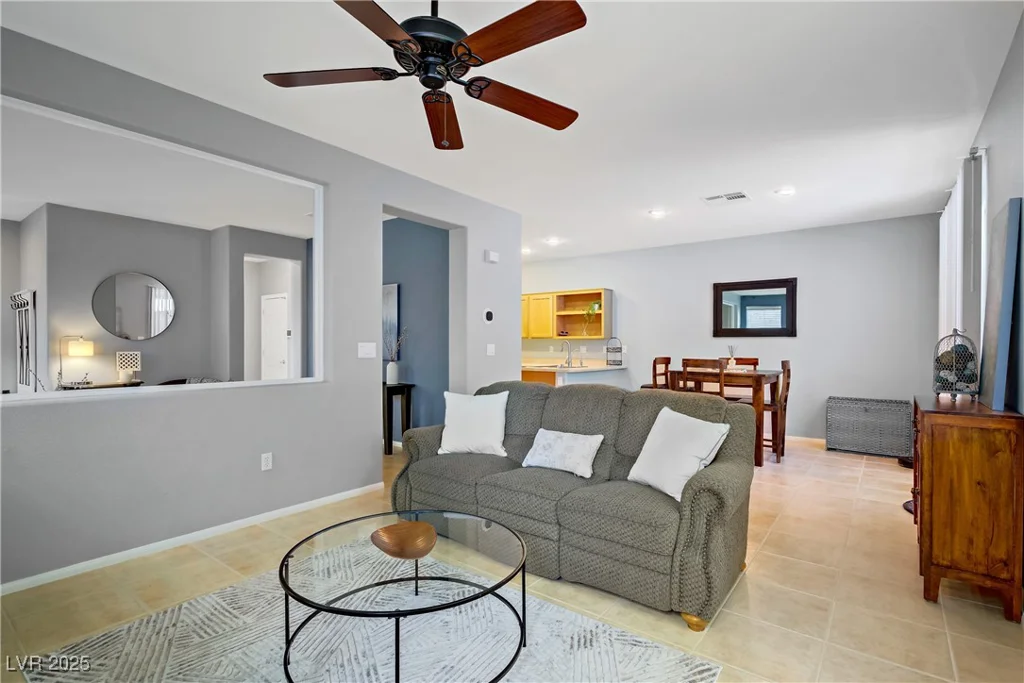 8656 Rowland Bluff, Las Vegas, NV 89178