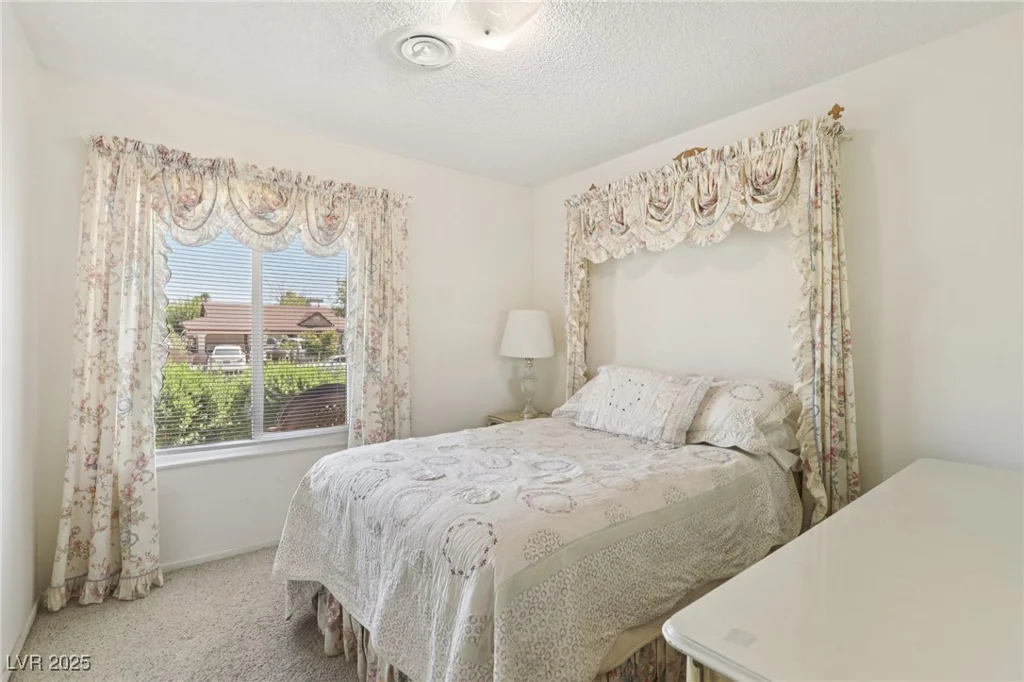4027 Maple Hill, Las Vegas, NV 89115