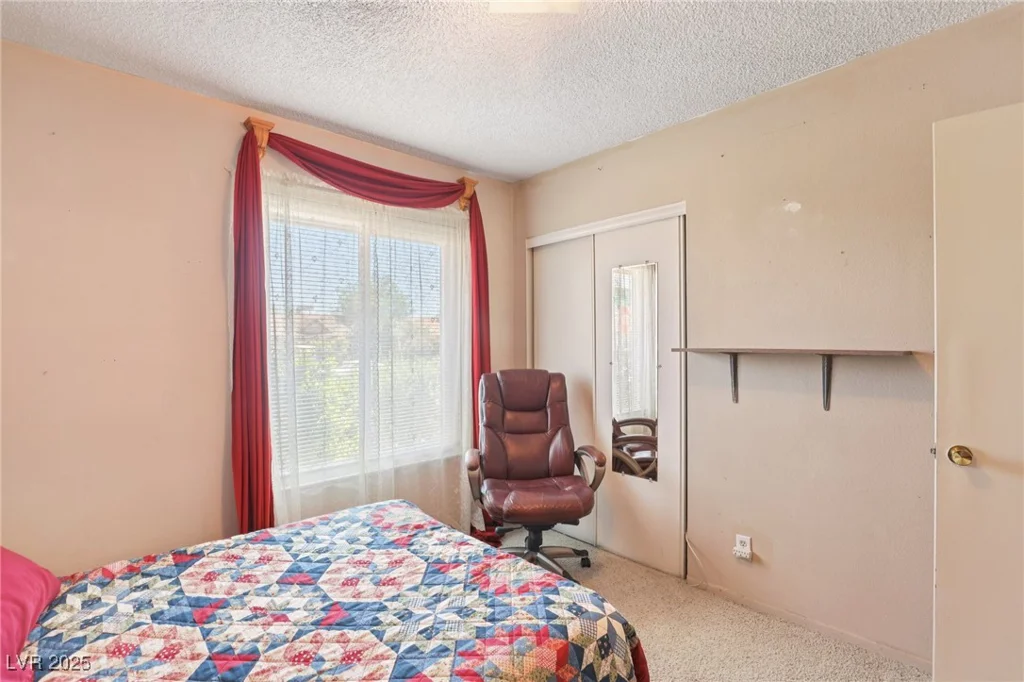 4027 Maple Hill, Las Vegas, NV 89115
