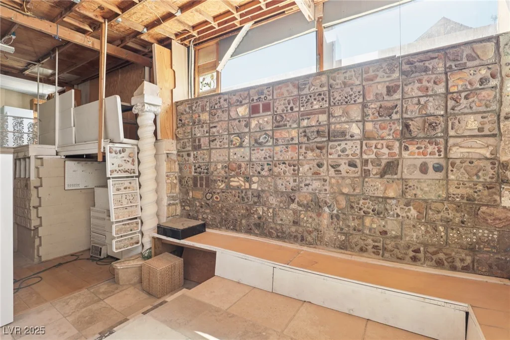 4027 Maple Hill, Las Vegas, NV 89115