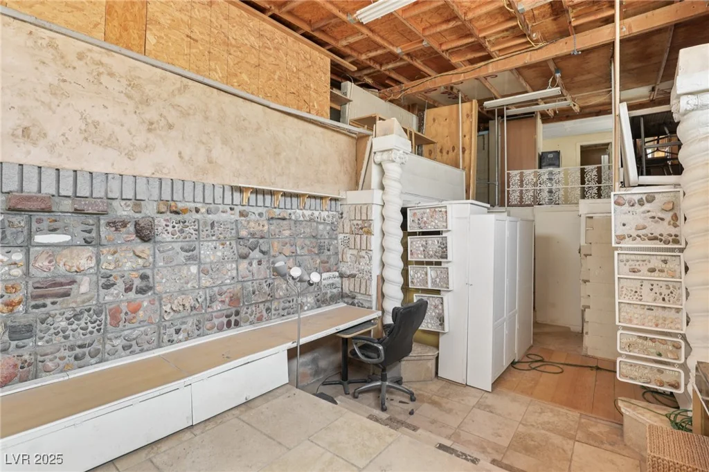 4027 Maple Hill, Las Vegas, NV 89115