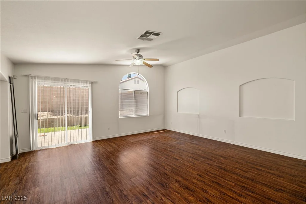 3597 Cherbourg, Las Vegas, NV 89141