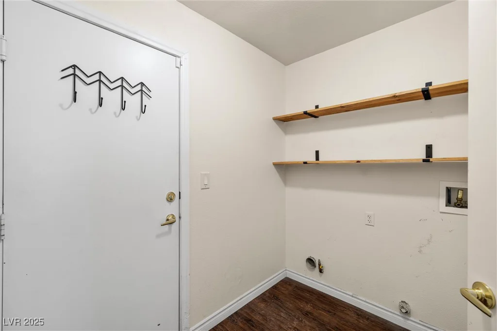 3597 Cherbourg, Las Vegas, NV 89141