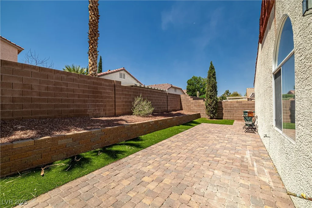 3597 Cherbourg, Las Vegas, NV 89141