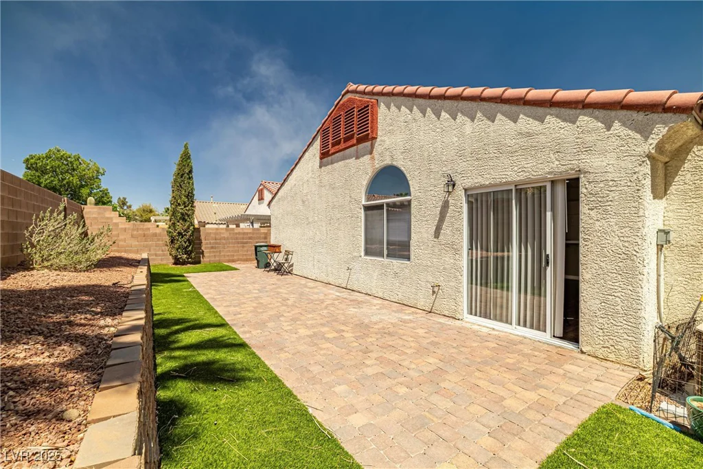 3597 Cherbourg, Las Vegas, NV 89141