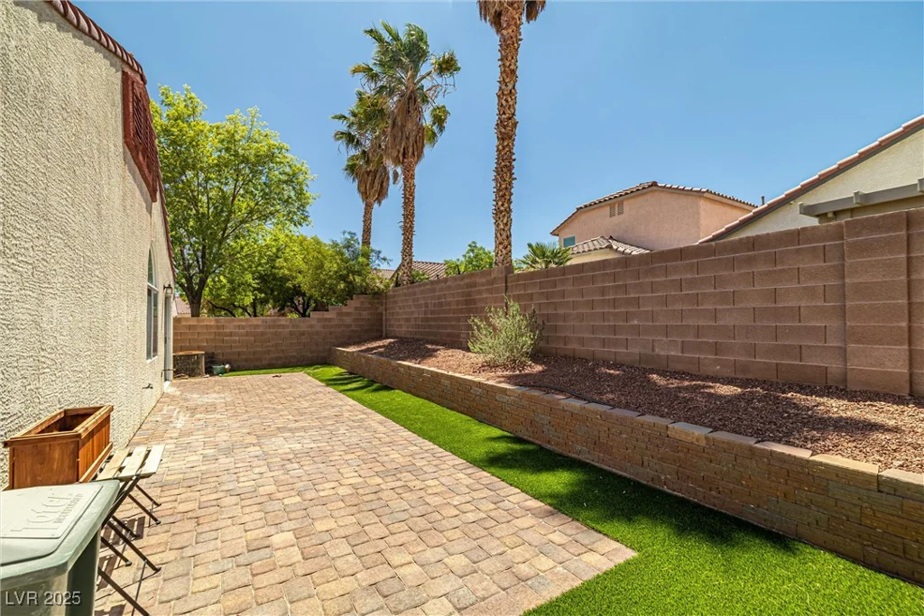 3597 Cherbourg, Las Vegas, NV 89141