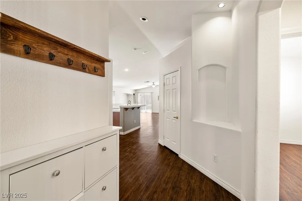 3597 Cherbourg, Las Vegas, NV 89141