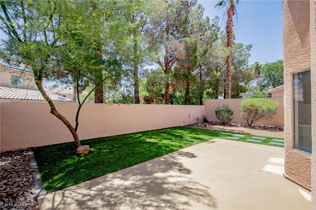 2204 Brighton Shore, Las Vegas, NV 89128