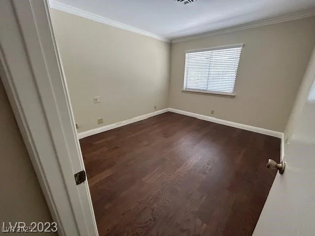 3142 Bel Air, Las Vegas, NV 89109