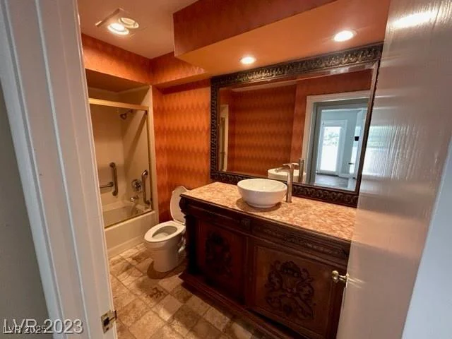 3142 Bel Air, Las Vegas, NV 89109