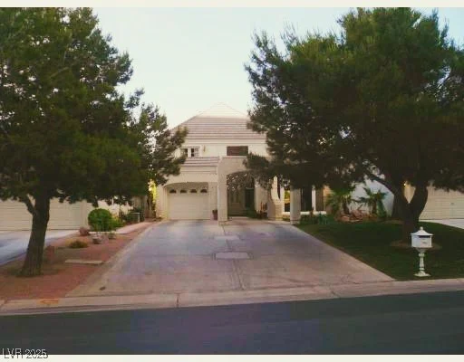 3142 Bel Air, Las Vegas, NV 89109