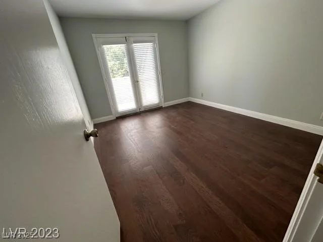 3142 Bel Air, Las Vegas, NV 89109