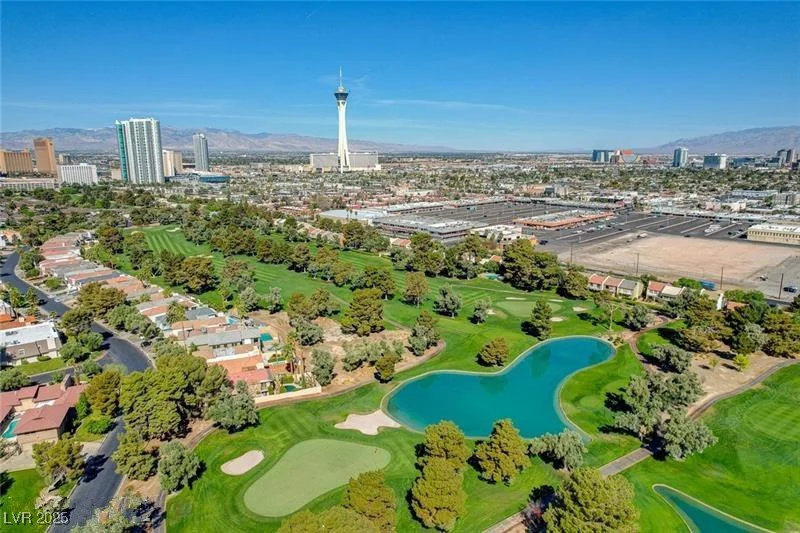 3142 Bel Air, Las Vegas, NV 89109