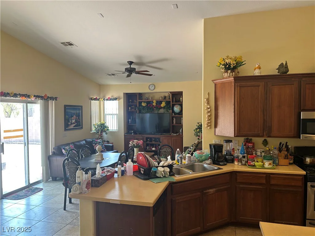 4620 Ventana Rey, North Las Vegas, NV 89081