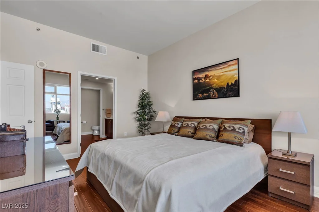 150 Las Vegas, Las Vegas, NV 89101