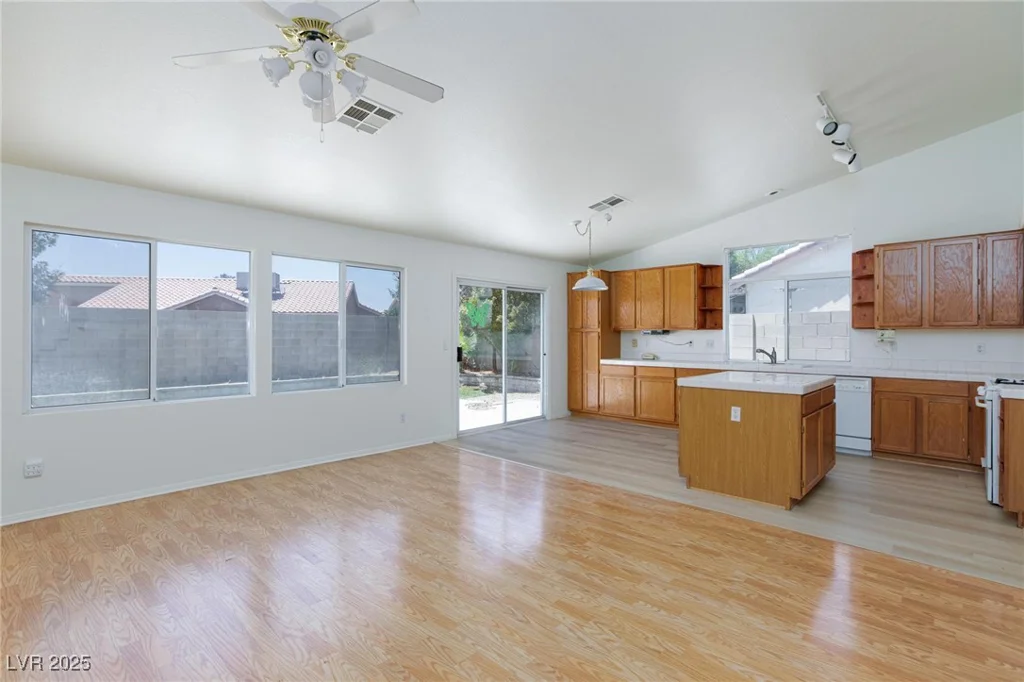 849 Ringwood, Las Vegas, NV 89110