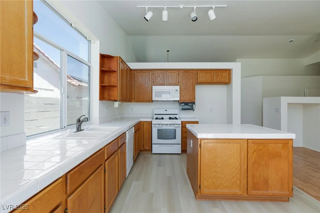 849 Ringwood, Las Vegas, NV 89110