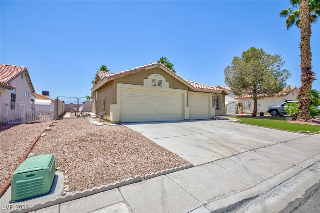 849 Ringwood, Las Vegas, NV 89110