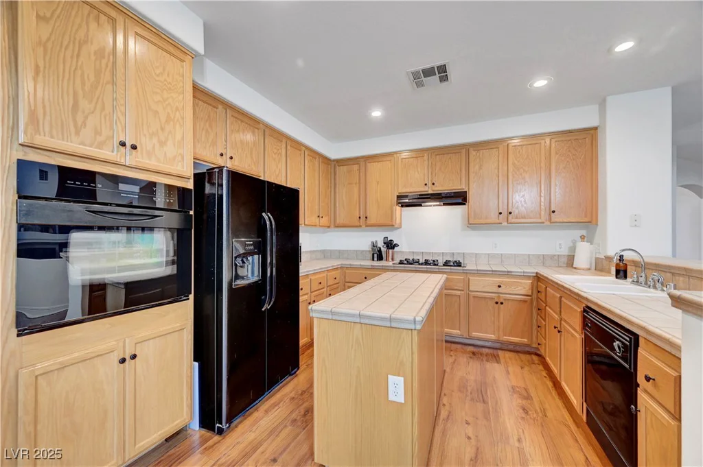 8812 Glenistar Gate, Las Vegas, NV 89143