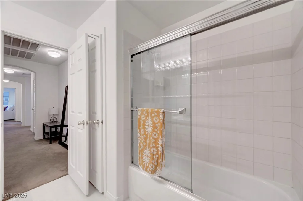 8812 Glenistar Gate, Las Vegas, NV 89143