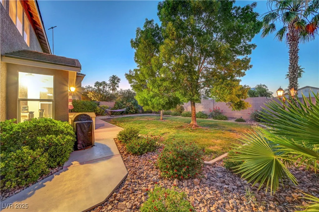 8812 Glenistar Gate, Las Vegas, NV 89143
