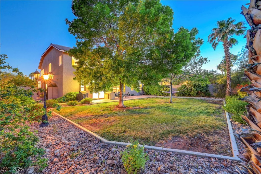 8812 Glenistar Gate, Las Vegas, NV 89143