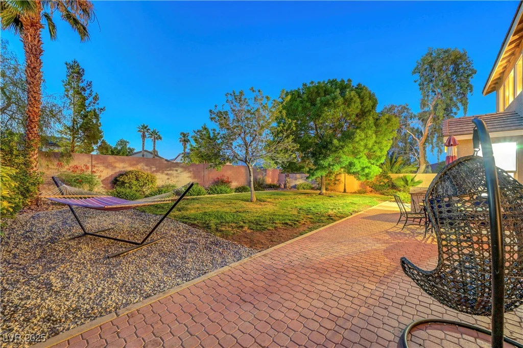 8812 Glenistar Gate, Las Vegas, NV 89143