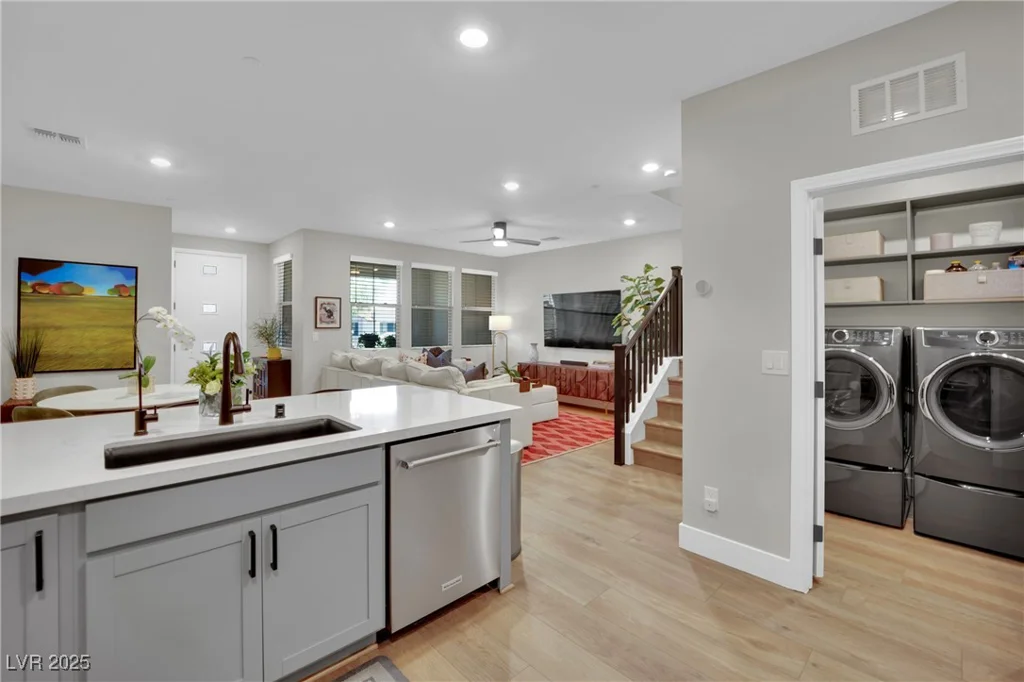 530 Sonoma Range, Las Vegas, NV 89138
