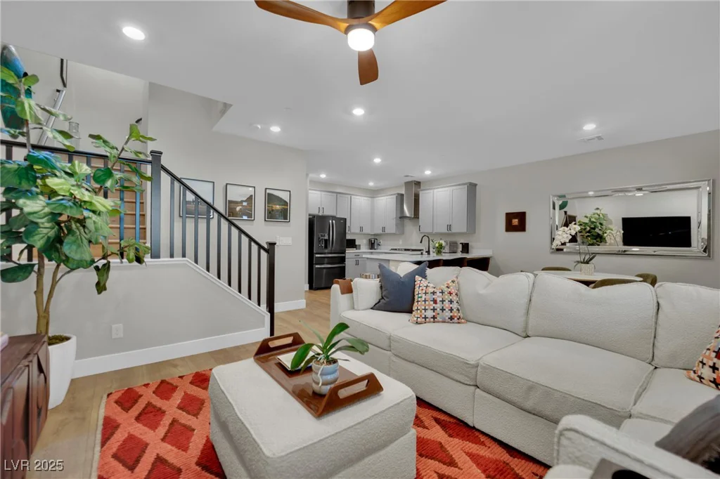 530 Sonoma Range, Las Vegas, NV 89138