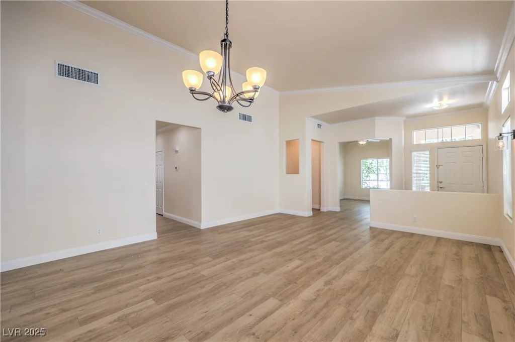 1869 Desert Forest, Henderson, NV 89012