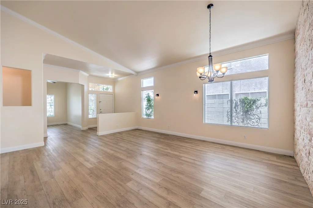 1869 Desert Forest, Henderson, NV 89012