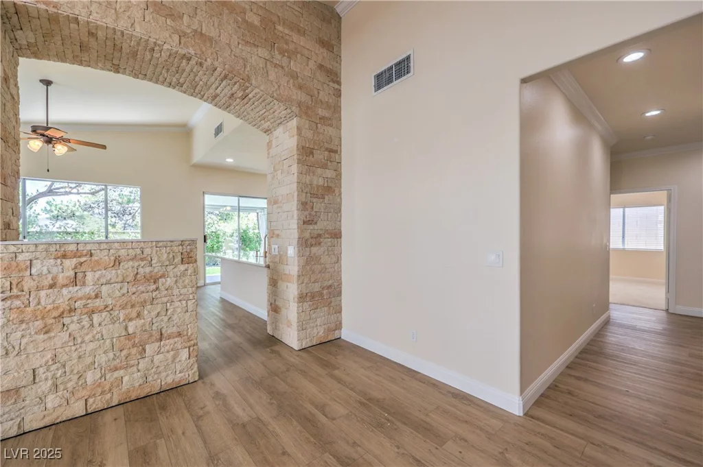 1869 Desert Forest, Henderson, NV 89012