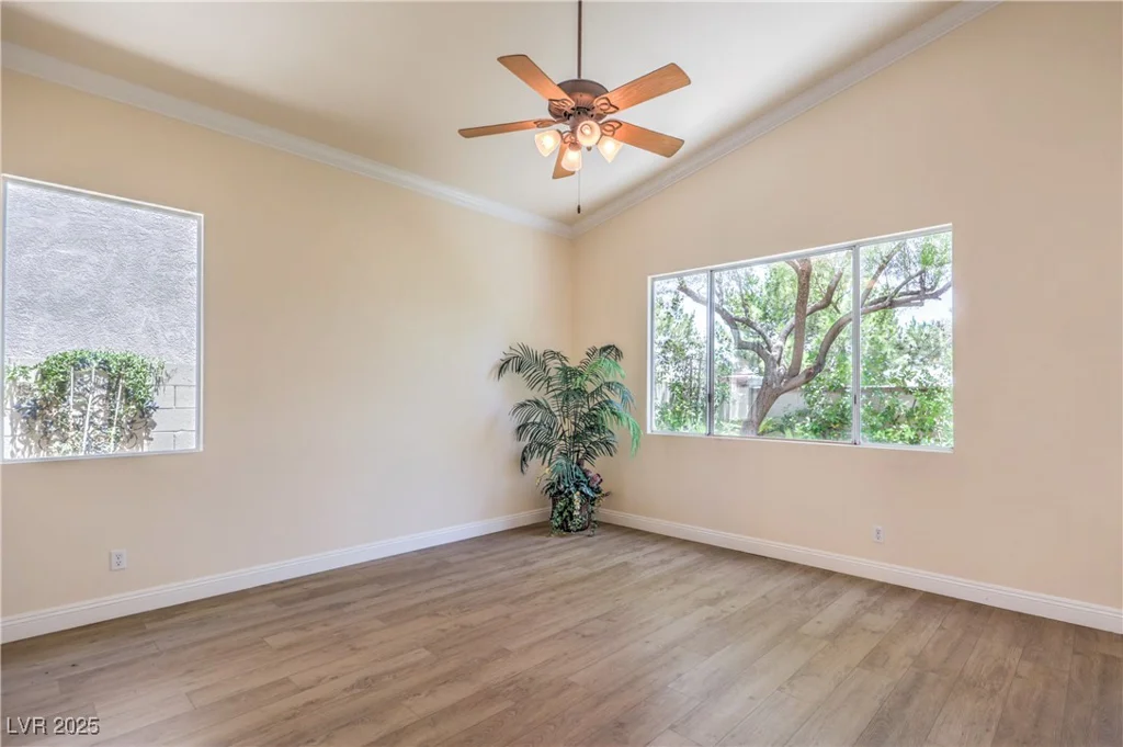 1869 Desert Forest, Henderson, NV 89012
