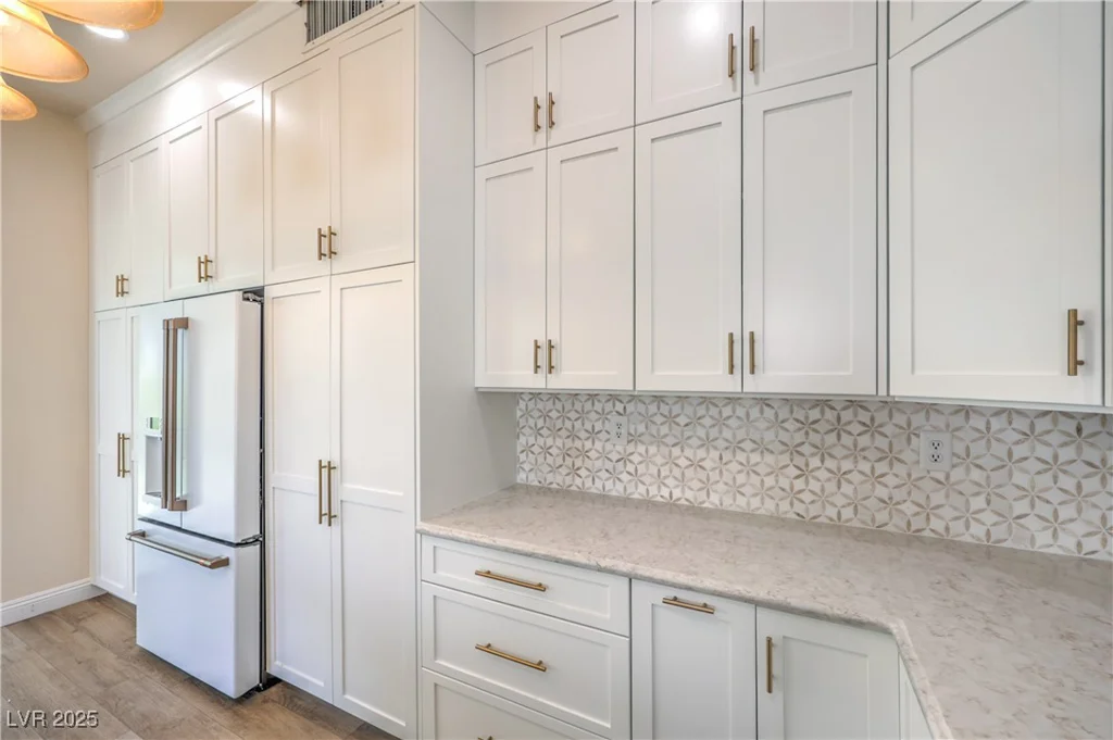 1869 Desert Forest, Henderson, NV 89012
