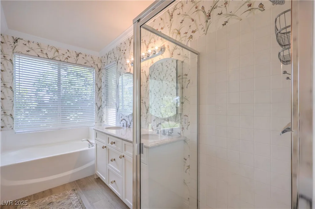 1869 Desert Forest, Henderson, NV 89012