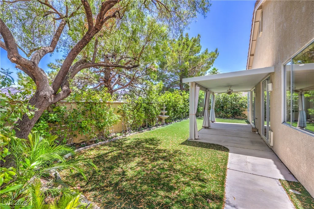 1869 Desert Forest, Henderson, NV 89012