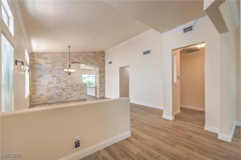 1869 Desert Forest, Henderson, NV 89012