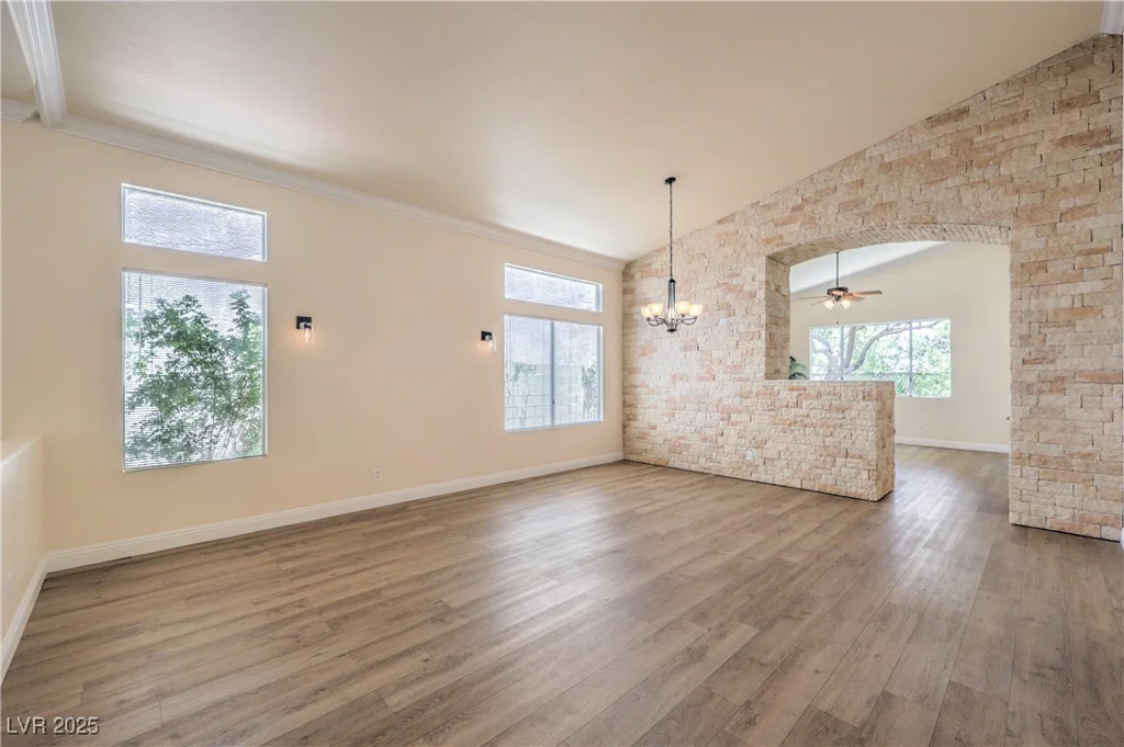 1869 Desert Forest, Henderson, NV 89012