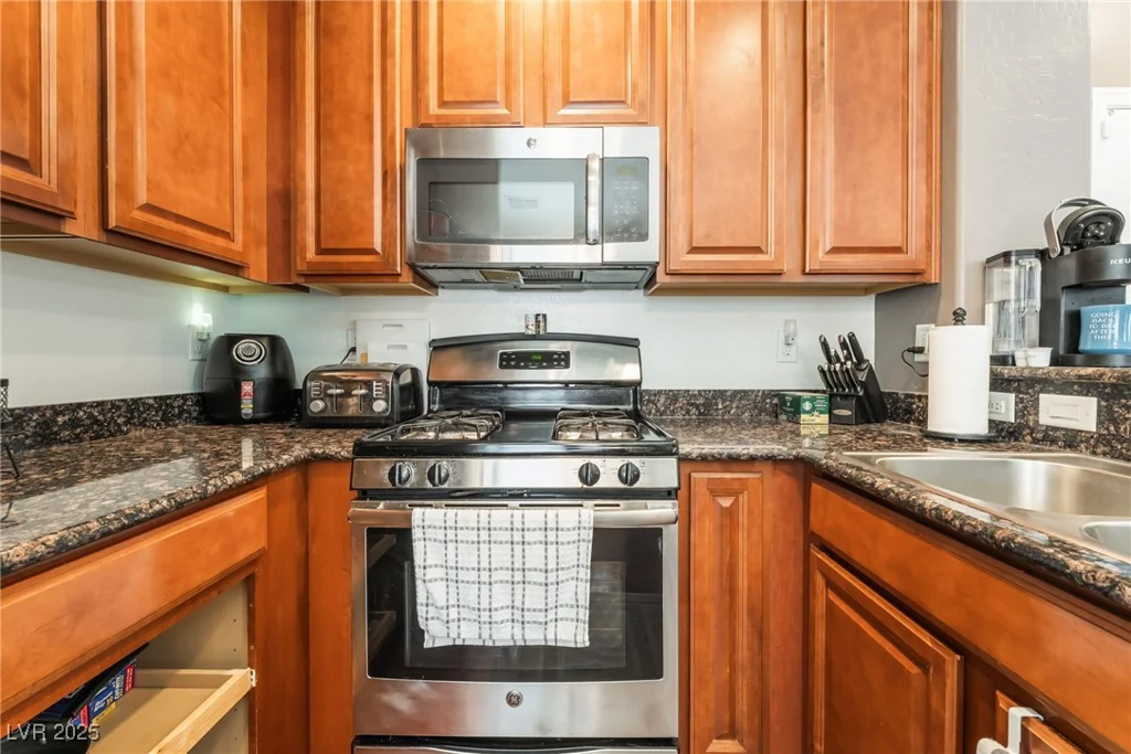 9112 Picturesque, Las Vegas, NV 89149