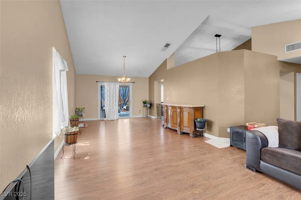 5033 Austrian, Las Vegas, NV 89130