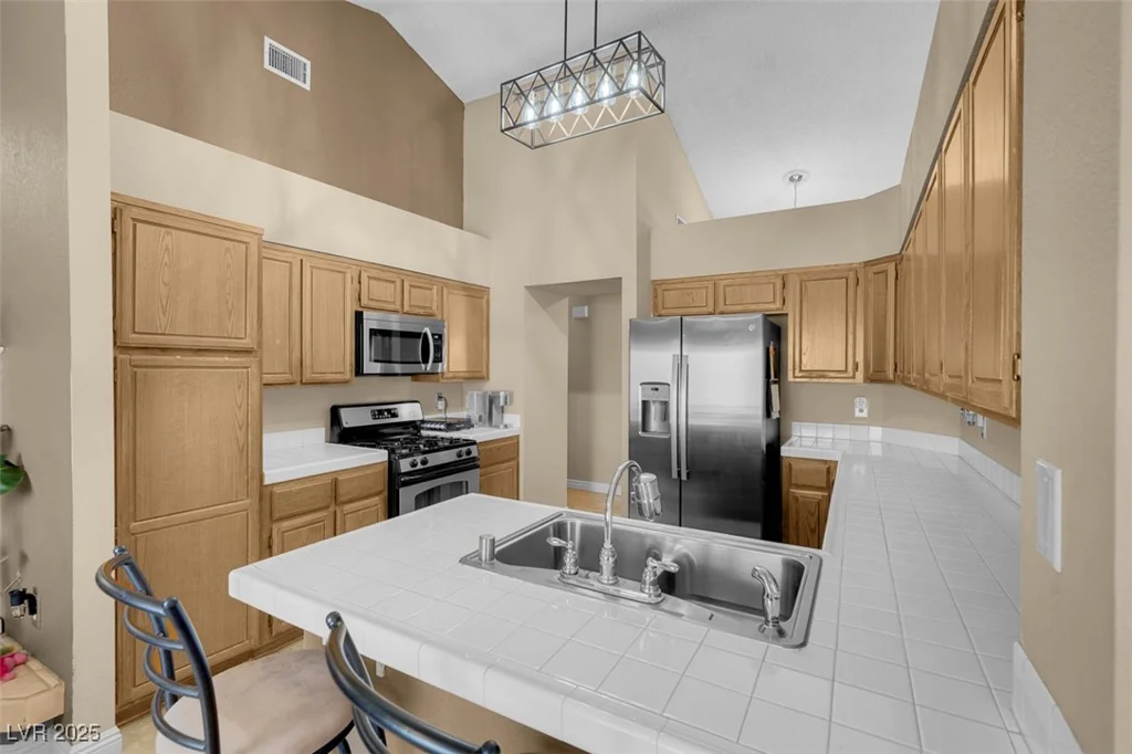 5033 Austrian, Las Vegas, NV 89130
