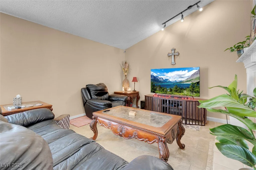 5033 Austrian, Las Vegas, NV 89130