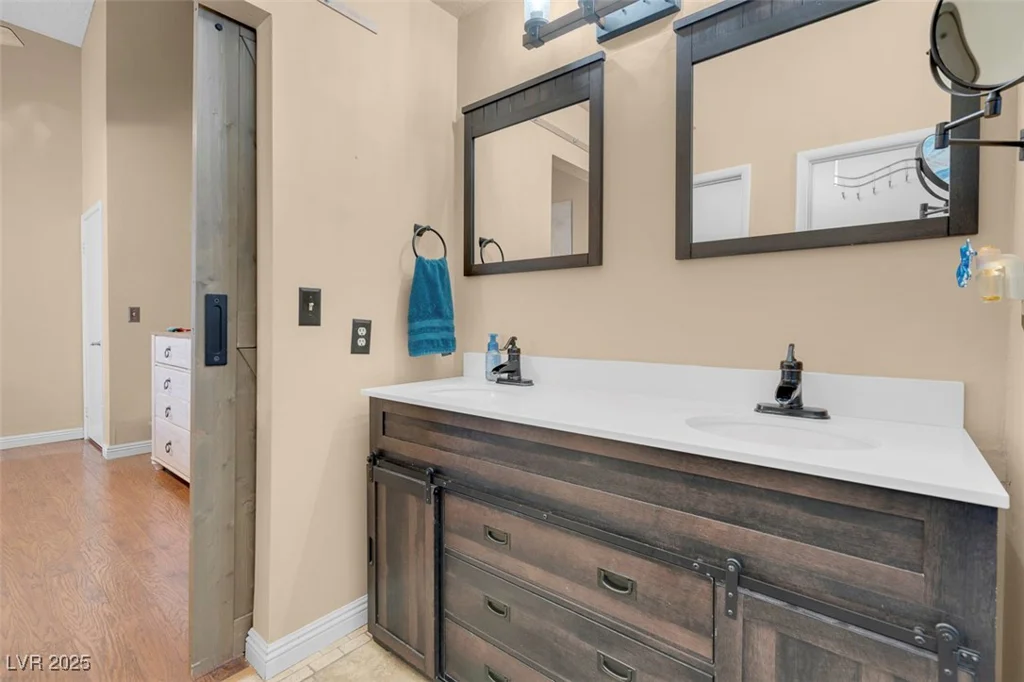 5033 Austrian, Las Vegas, NV 89130