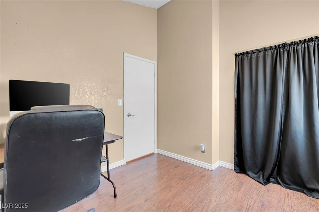 5033 Austrian, Las Vegas, NV 89130