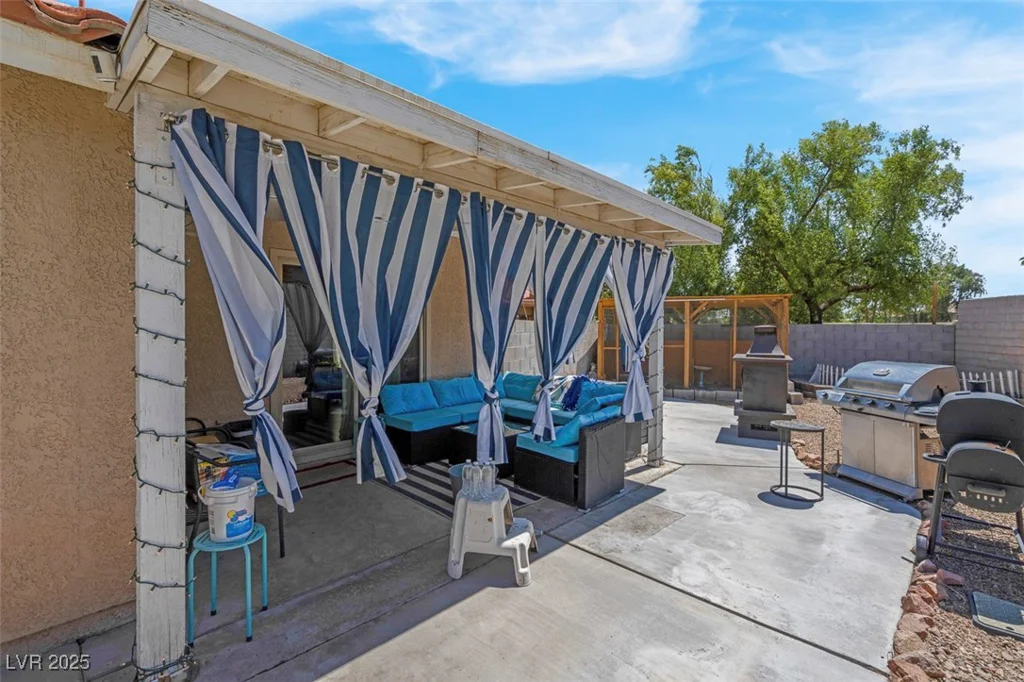 5033 Austrian, Las Vegas, NV 89130
