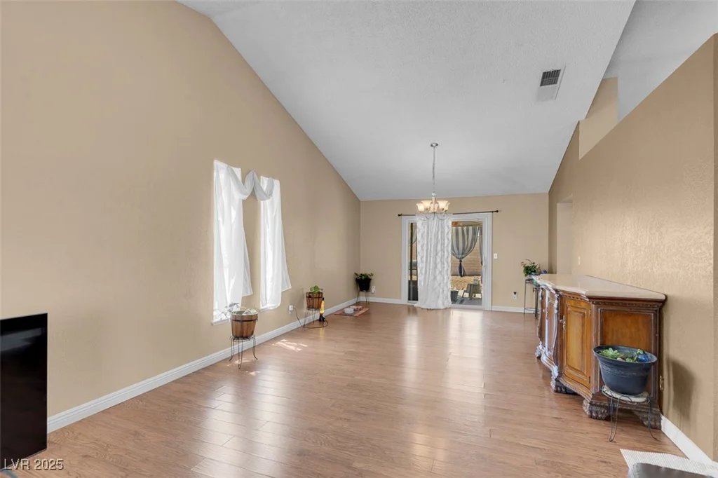 5033 Austrian, Las Vegas, NV 89130