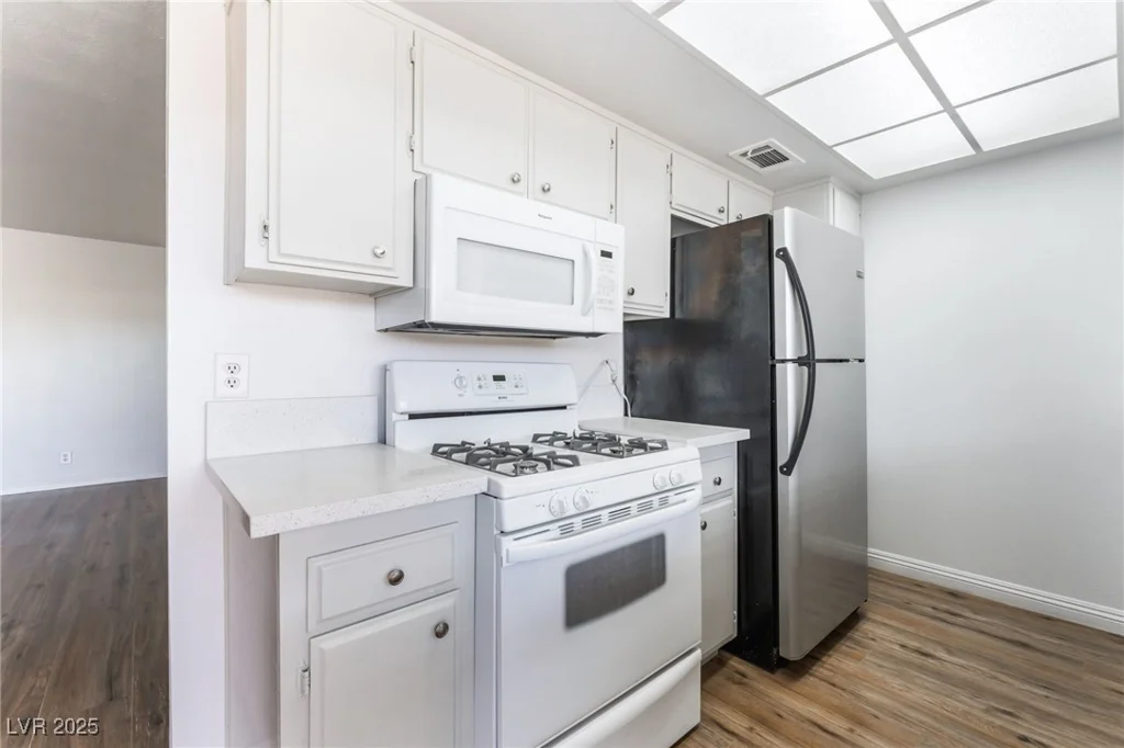 1440 Vegas Valley, Las Vegas, NV 89169