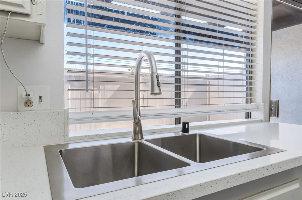 1440 Vegas Valley, Las Vegas, NV 89169